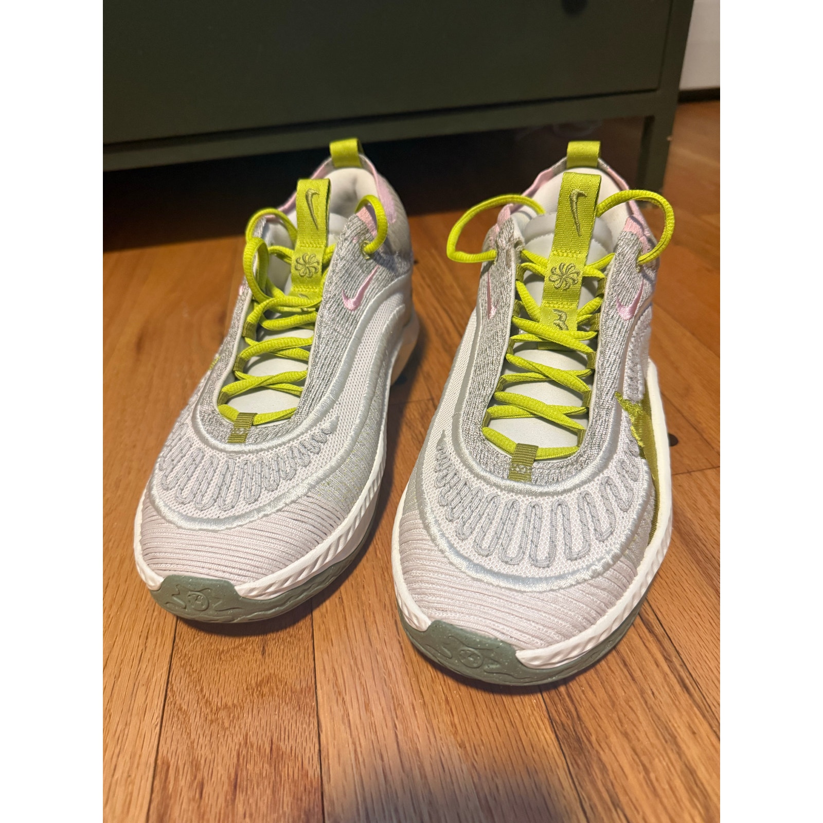 Nike Cosmic Unity 3 Bright Cactus Basketball Shoes Mens 8 Athletic Sneakers